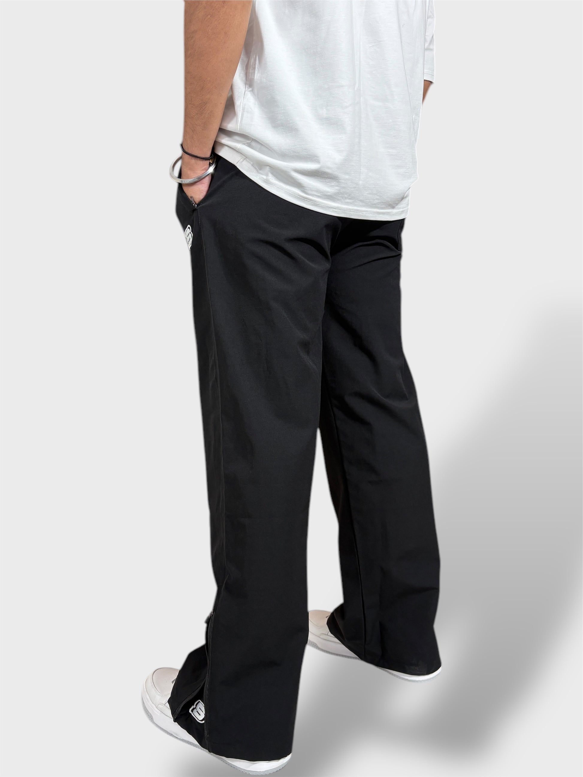 Baggy Fit Bell Bottom Zipper Black  Cargo Pants For Men