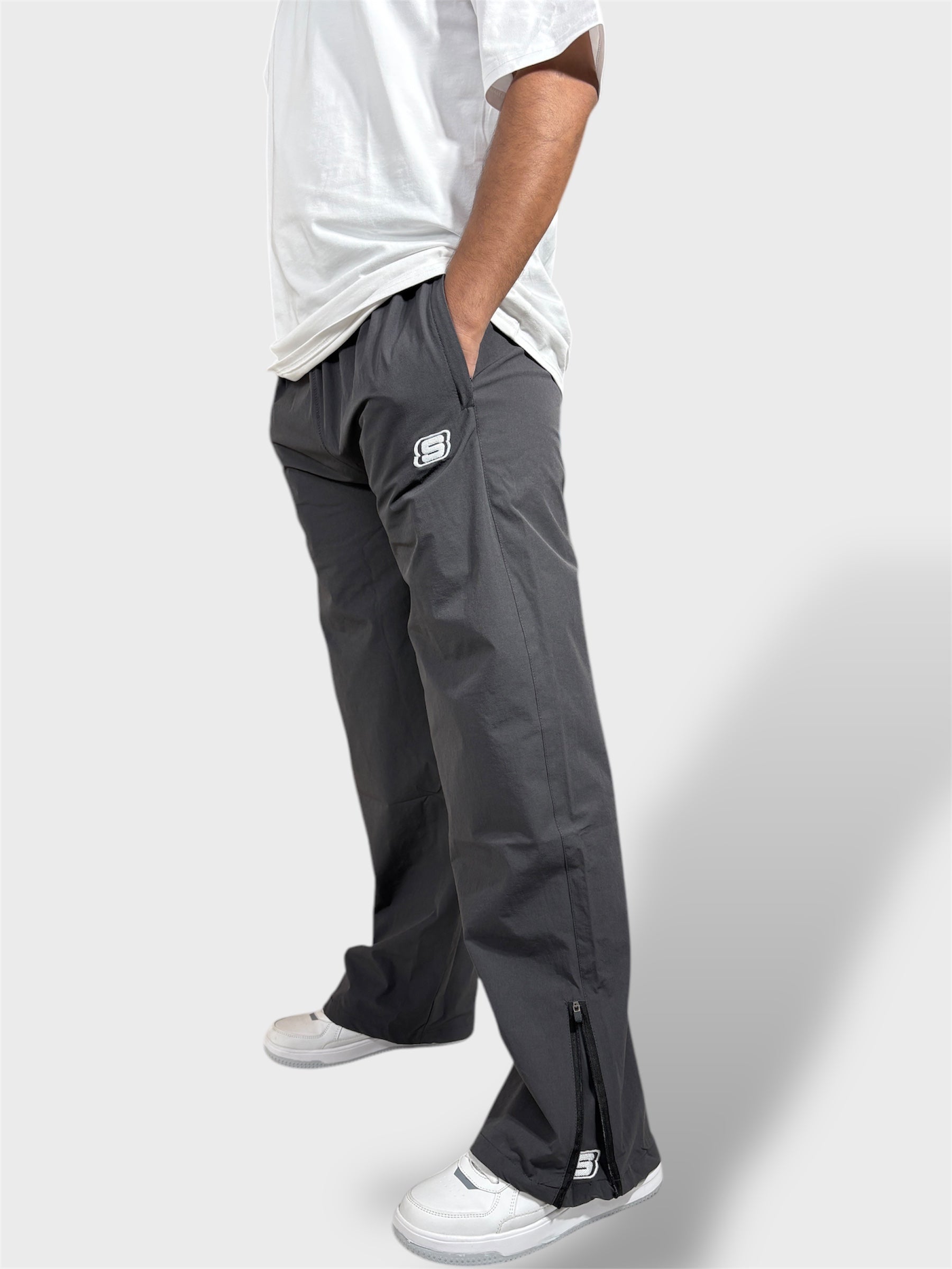 Baggy Fit Bell Bottom Zipper Dark Grey Cargo Pants For Men
