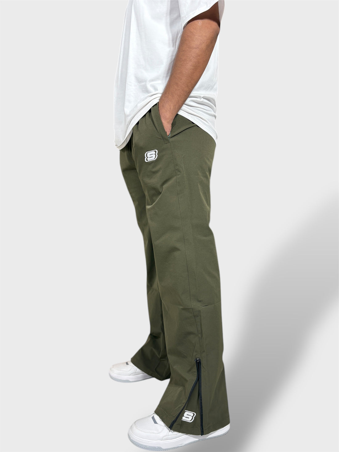 Bell Bottom Zipper Olive Green  Cargo Pants For Men 